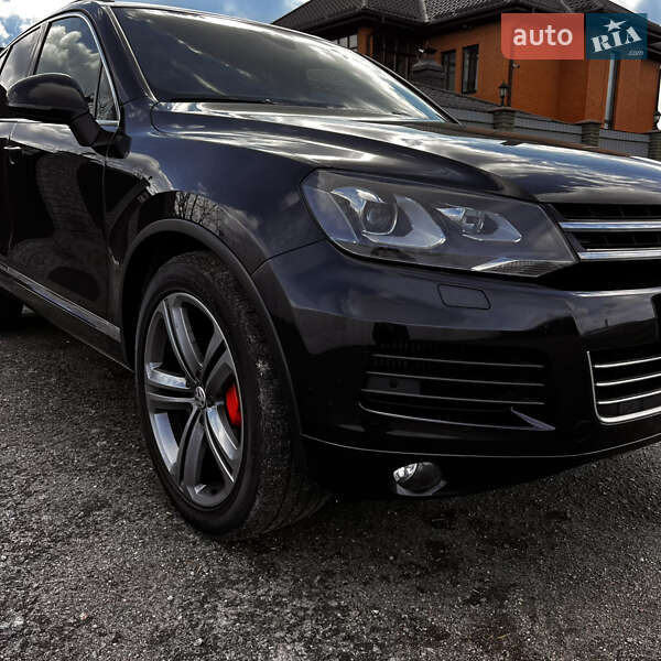Внедорожник / Кроссовер Volkswagen Touareg 2011 в Белой Церкви