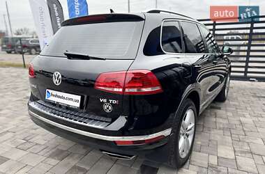 Позашляховик / Кросовер Volkswagen Touareg 2017 в Рівному