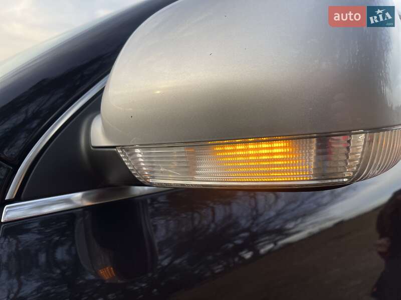 Внедорожник / Кроссовер Volkswagen Touareg 2006 в Новояворовске