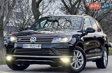 Позашляховик / Кросовер Volkswagen Touareg 2017 в Одесі