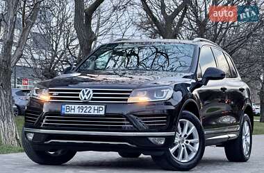 Позашляховик / Кросовер Volkswagen Touareg 2017 в Одесі