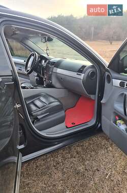 Позашляховик / Кросовер Volkswagen Touareg 2005 в 