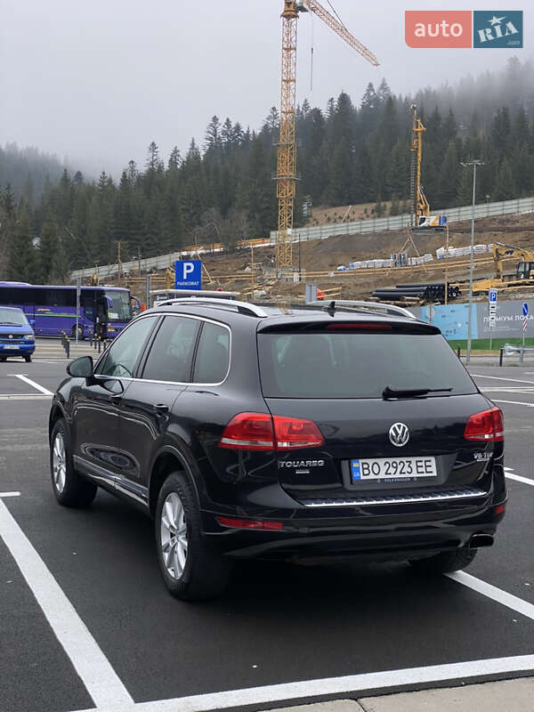 Внедорожник / Кроссовер Volkswagen Touareg 2011 в Ивано-Франковске