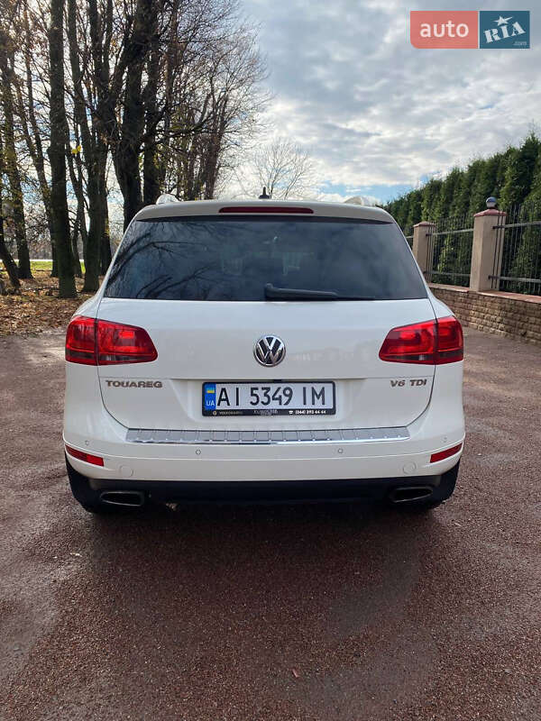 Позашляховик / Кросовер Volkswagen Touareg 2011 в Василькові