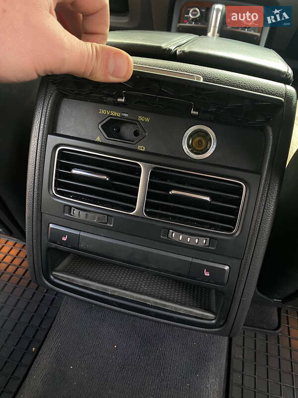 Позашляховик / Кросовер Volkswagen Touareg 2011 в Василькові