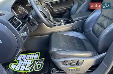 Внедорожник / Кроссовер Volkswagen Touareg 2015 в 