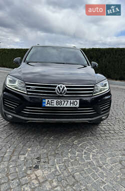 Позашляховик / Кросовер Volkswagen Touareg 2018 в Дніпрі