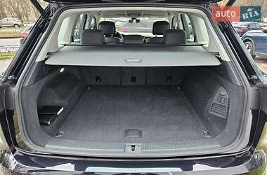 Позашляховик / Кросовер Volkswagen Touareg 2020 в Києві