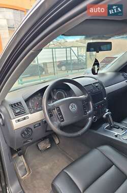 Внедорожник / Кроссовер Volkswagen Touareg 2005 в 