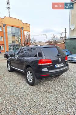 Внедорожник / Кроссовер Volkswagen Touareg 2005 в 