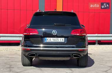 Внедорожник / Кроссовер Volkswagen Touareg 2014 в 
