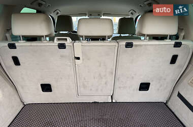 Позашляховик / Кросовер Volkswagen Touareg 2014 в 