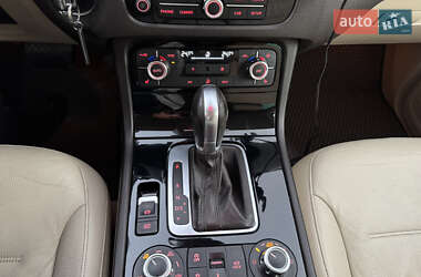 Позашляховик / Кросовер Volkswagen Touareg 2014 в 