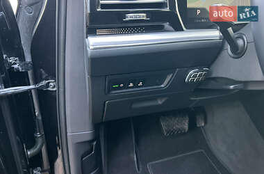 Позашляховик / Кросовер Volkswagen Touareg 2018 в 