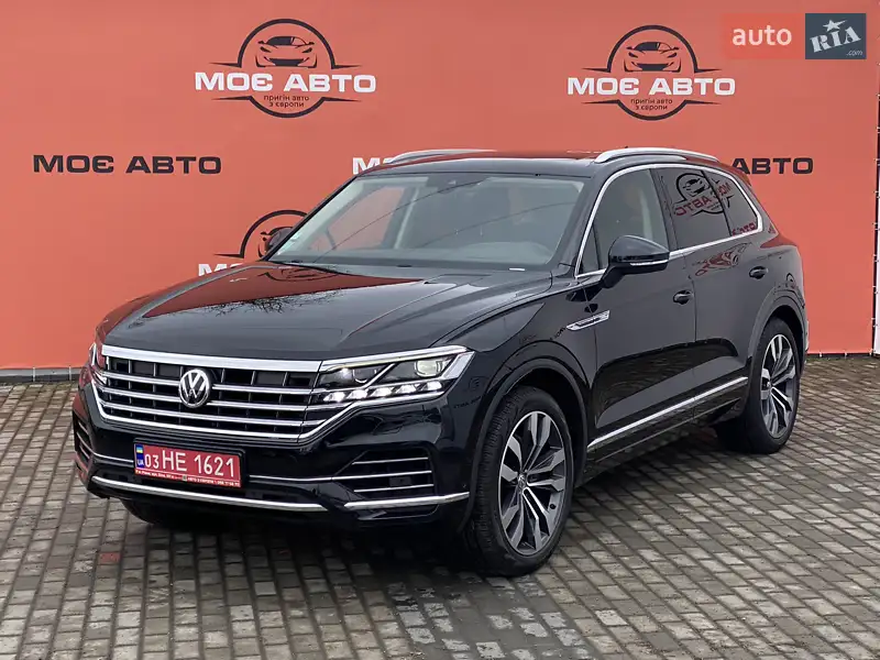 Внедорожник / Кроссовер Volkswagen Touareg 2018 в 