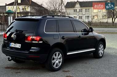 Внедорожник / Кроссовер Volkswagen Touareg 2005 в 