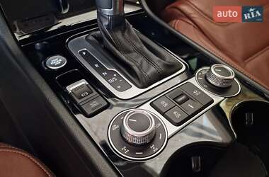 Внедорожник / Кроссовер Volkswagen Touareg 2015 в Первомайске