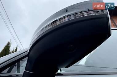 Внедорожник / Кроссовер Volkswagen Touareg 2022 в Киеве