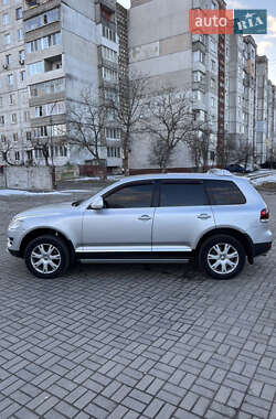 Позашляховик / Кросовер Volkswagen Touareg 2008 в 