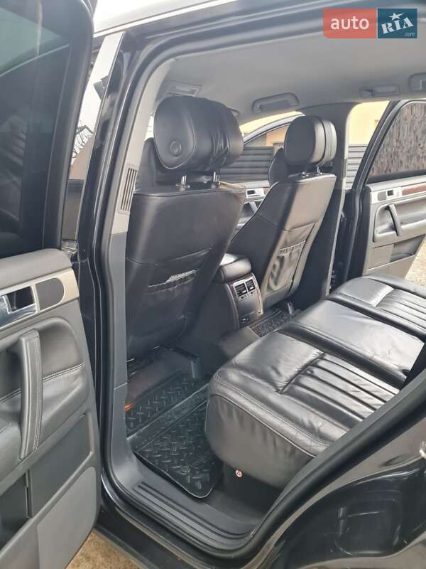 Внедорожник / Кроссовер Volkswagen Touareg 2007 в Великом Раковце