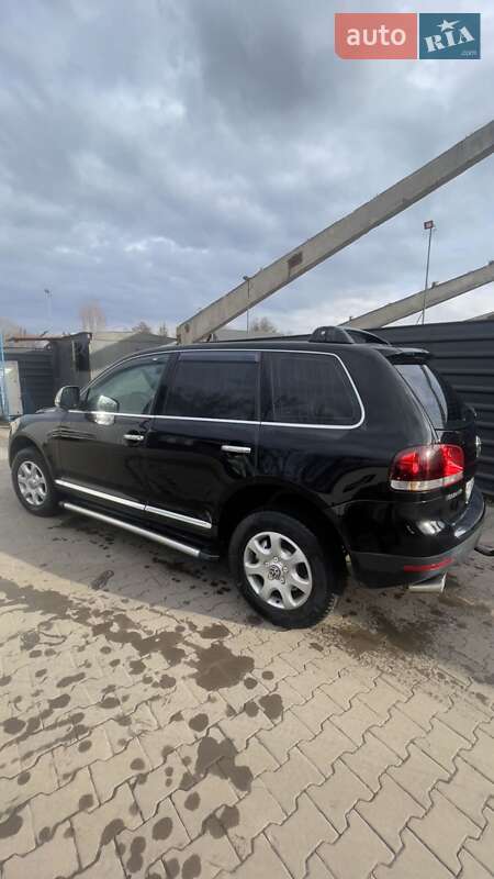 Внедорожник / Кроссовер Volkswagen Touareg 2007 в Сумах