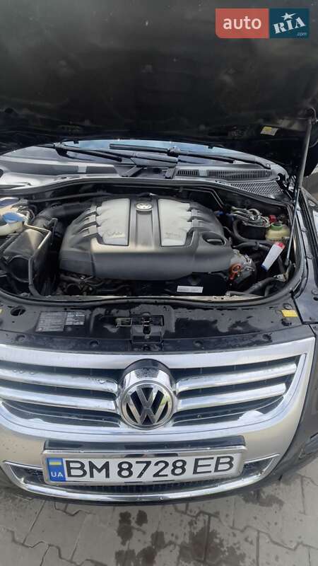 Внедорожник / Кроссовер Volkswagen Touareg 2007 в Сумах