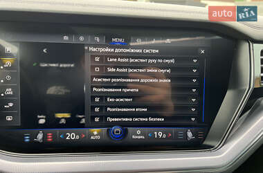 Позашляховик / Кросовер Volkswagen Touareg 2019 в Рівному