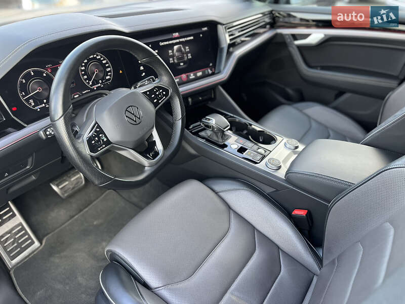 Внедорожник / Кроссовер Volkswagen Touareg 2020 в Хмельницком