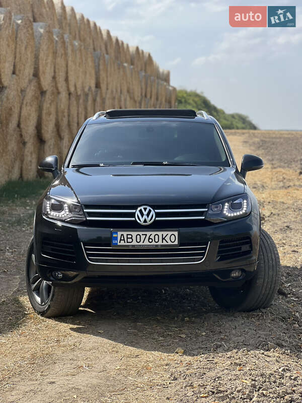 Внедорожник / Кроссовер Volkswagen Touareg 2012 в Шаргороде