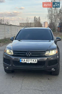 Внедорожник / Кроссовер Volkswagen Touareg 2012 в 
