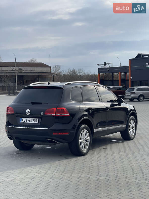 Внедорожник / Кроссовер Volkswagen Touareg 2010 в Виннице