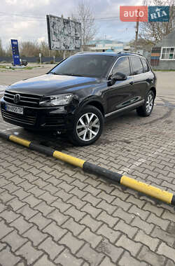 Внедорожник / Кроссовер Volkswagen Touareg 2011 в Вилково