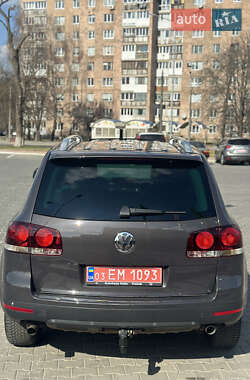 Внедорожник / Кроссовер Volkswagen Touareg 2008 в 