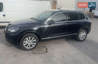 Внедорожник / Кроссовер Volkswagen Touareg 2012 в 