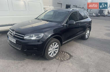 Внедорожник / Кроссовер Volkswagen Touareg 2012 в 