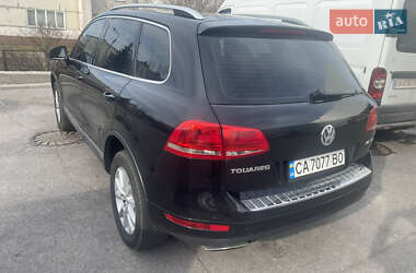 Внедорожник / Кроссовер Volkswagen Touareg 2012 в 