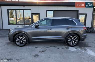 Внедорожник / Кроссовер Volkswagen Touareg 2022 в 