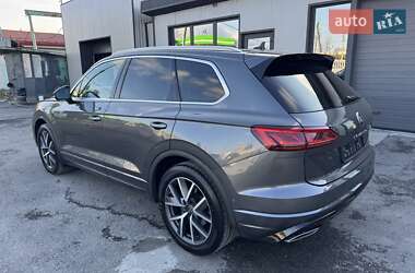 Внедорожник / Кроссовер Volkswagen Touareg 2022 в 