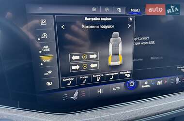 Внедорожник / Кроссовер Volkswagen Touareg 2022 в 