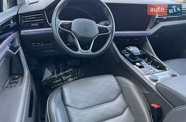 Внедорожник / Кроссовер Volkswagen Touareg 2022 в 