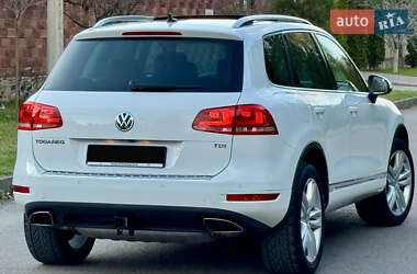 Внедорожник / Кроссовер Volkswagen Touareg 2012 в 