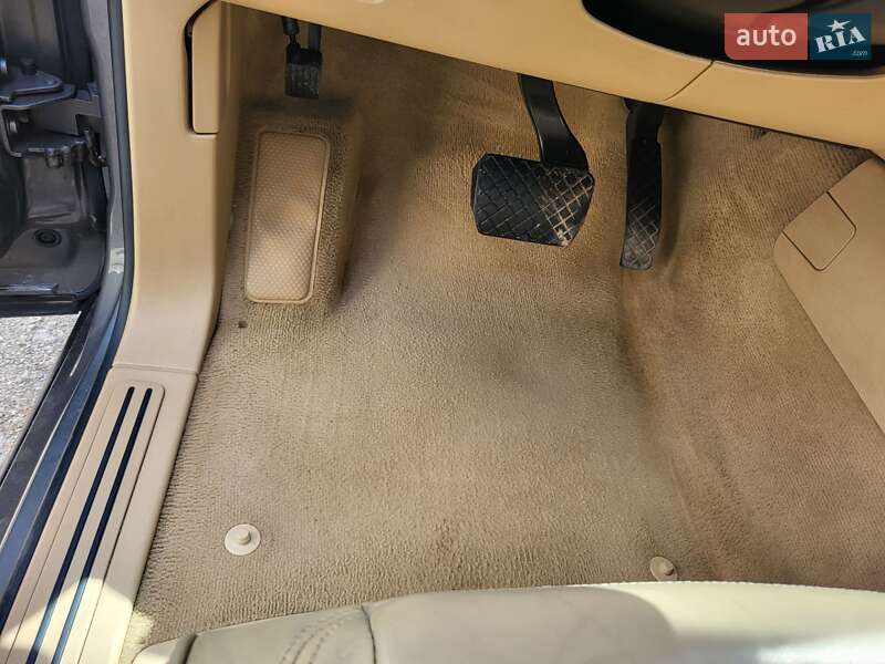 Внедорожник / Кроссовер Volkswagen Touareg 2009 в Тернополе