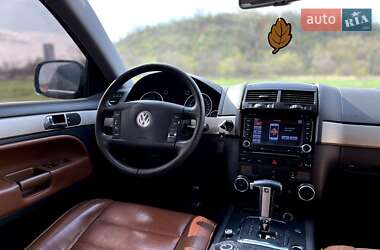 Внедорожник / Кроссовер Volkswagen Touareg 2006 в 