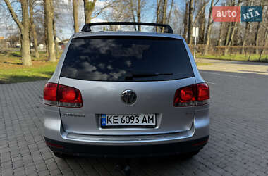 Позашляховик / Кросовер Volkswagen Touareg 2005 в 