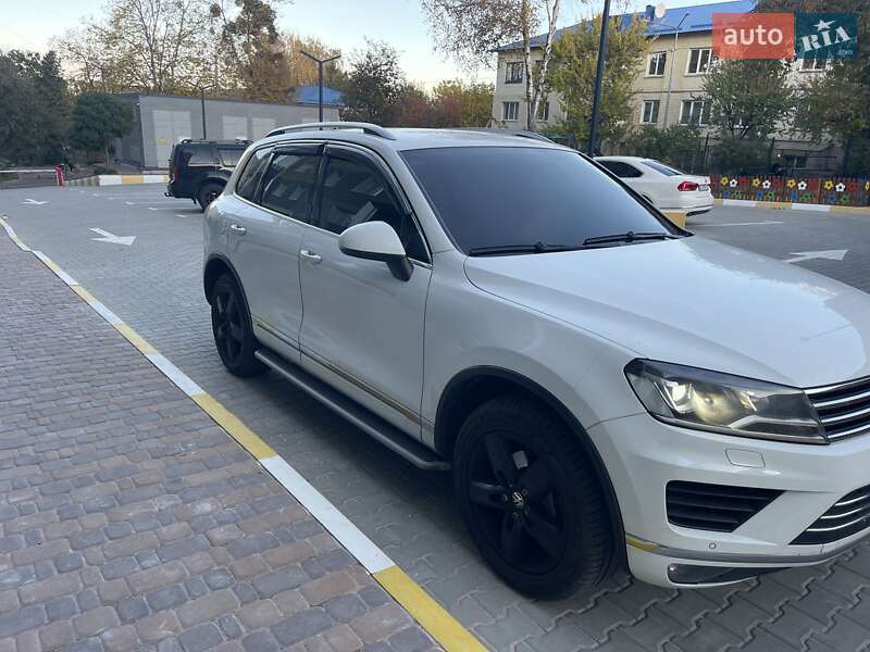 Volkswagen Touareg 2015