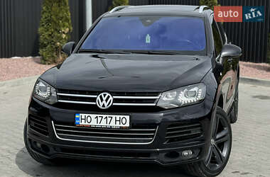 Внедорожник / Кроссовер Volkswagen Touareg 2013 в 