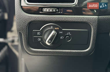 Внедорожник / Кроссовер Volkswagen Touareg 2013 в 