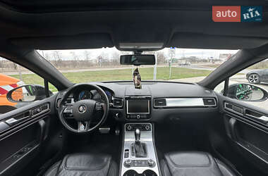 Внедорожник / Кроссовер Volkswagen Touareg 2014 в 