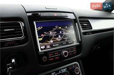Внедорожник / Кроссовер Volkswagen Touareg 2014 в 