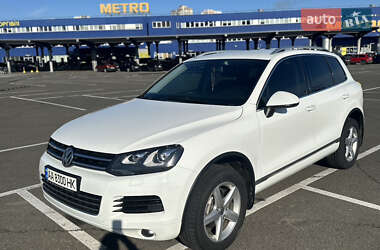 Внедорожник / Кроссовер Volkswagen Touareg 2014 в 